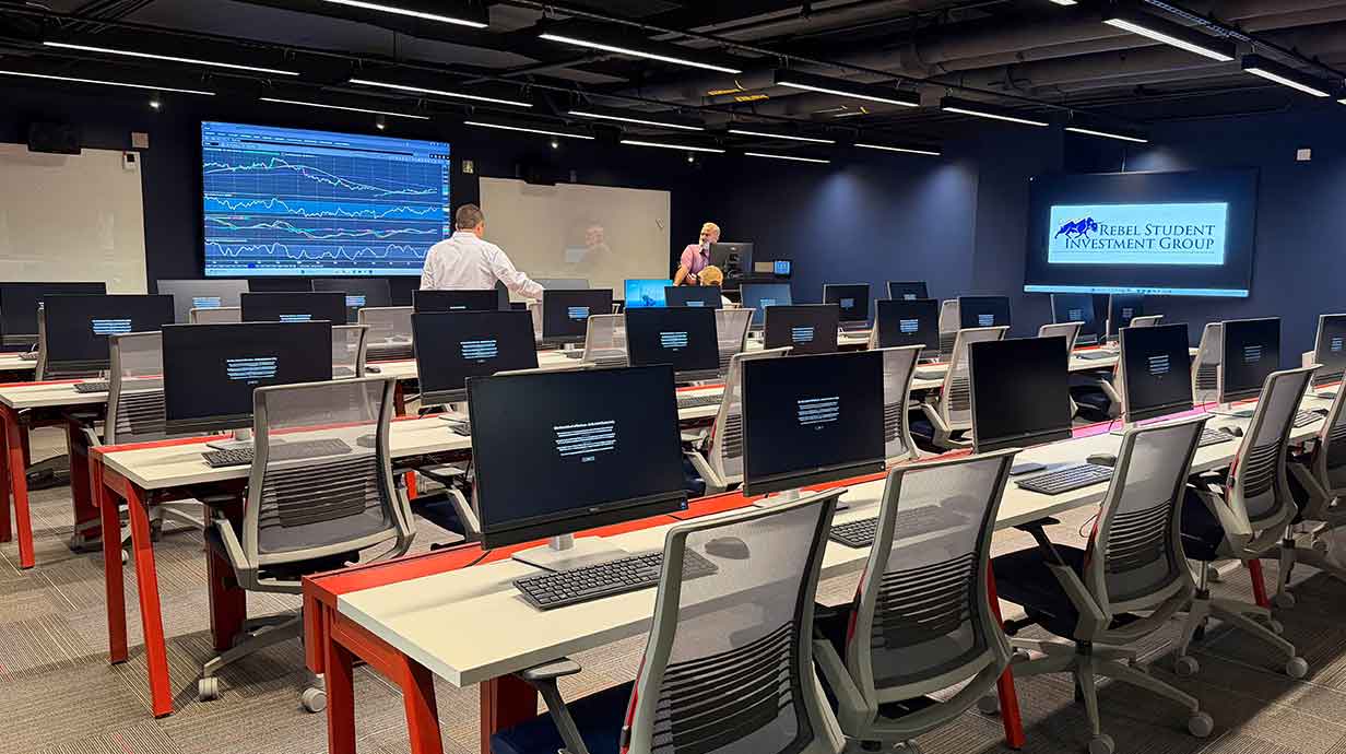 The University of Mississippi's Analytics & Trading Lab in Conner Hall.